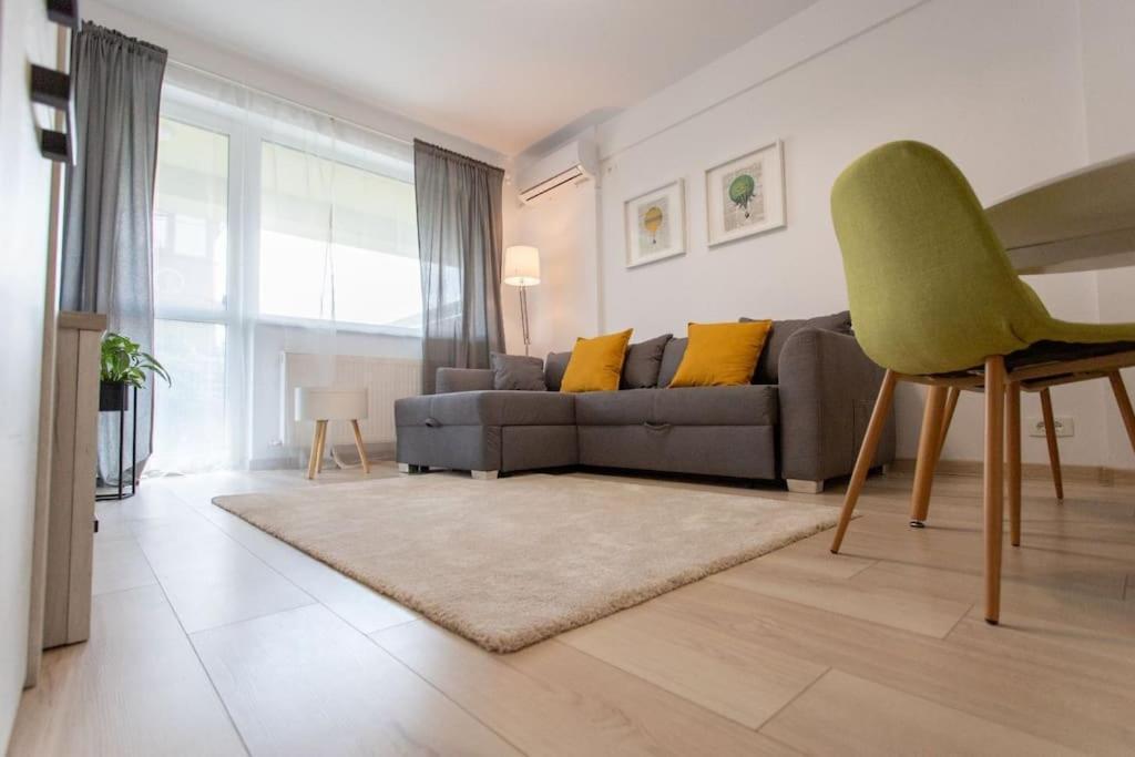 Amazing Apartament With Garden Bucharest Airport Self Check-In!! オトペニ エクステリア 写真