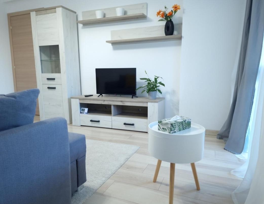 Amazing Apartament With Garden Bucharest Airport Self Check-In!! オトペニ エクステリア 写真